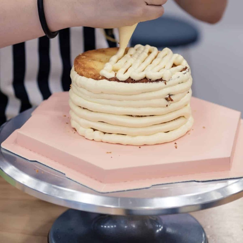 best turntable for cake decorating